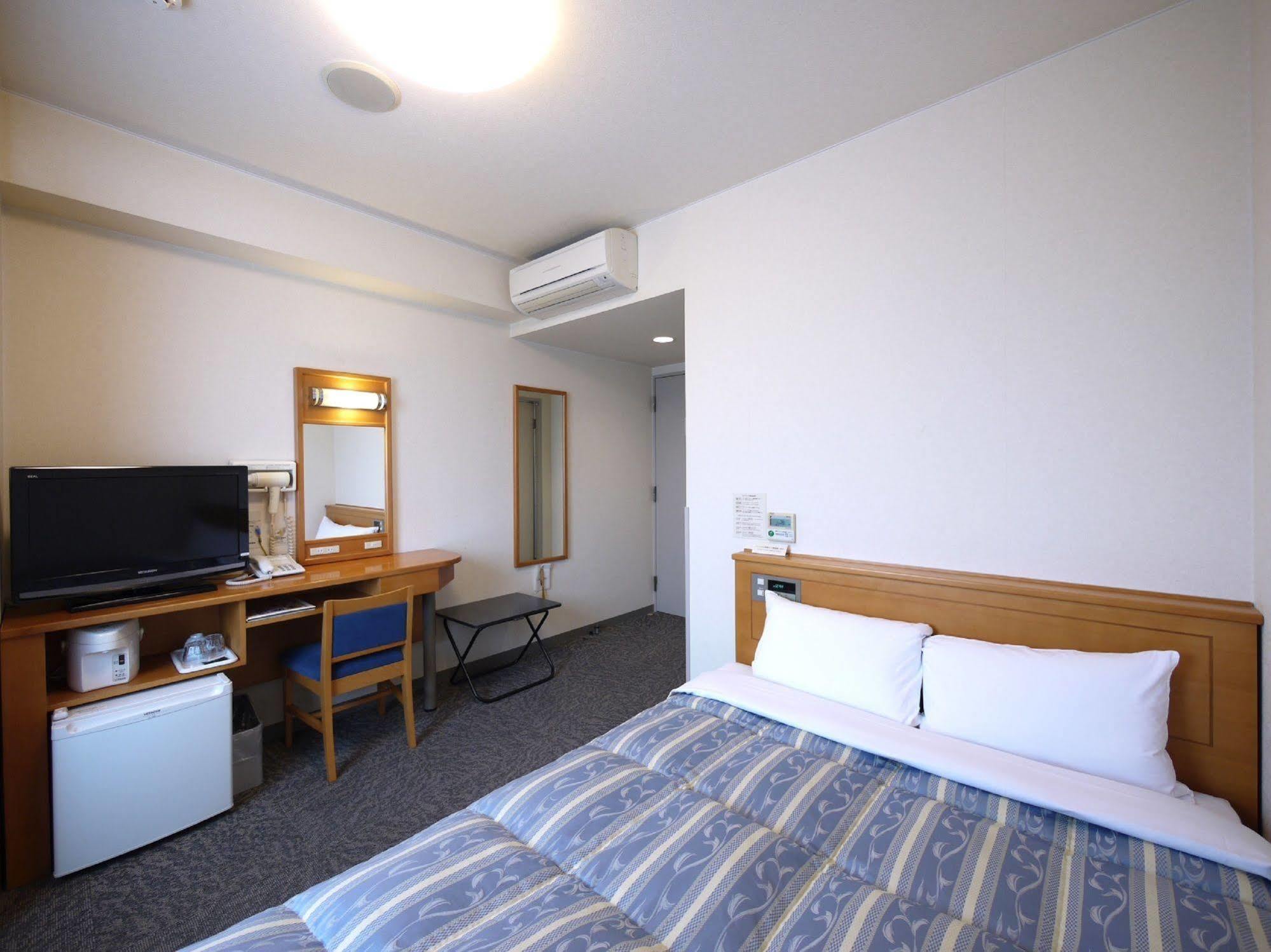 Hotel Route-Inn Niihama Exteriér fotografie